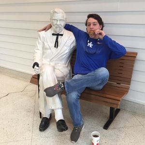 Meet your Posher, Addison